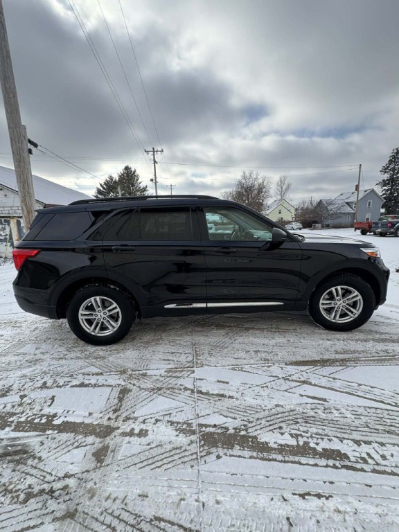 2022 Ford Explorer Image 3