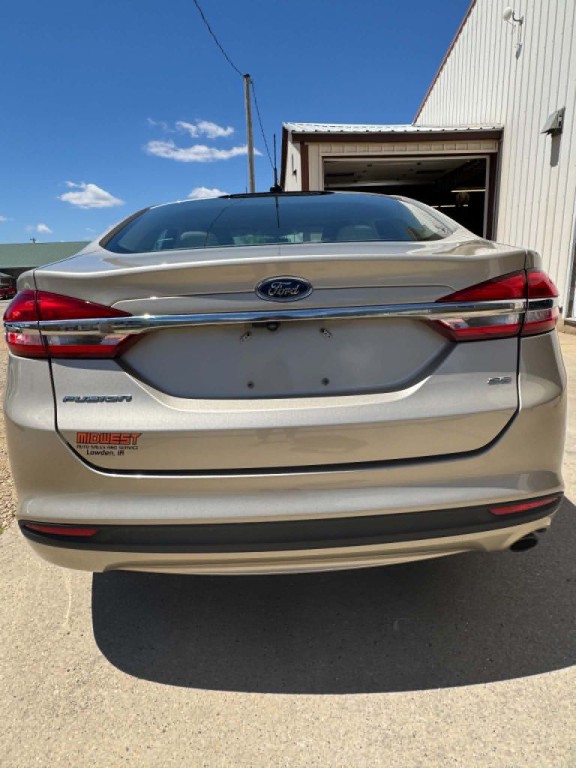 2017 Ford Fusion Image 4