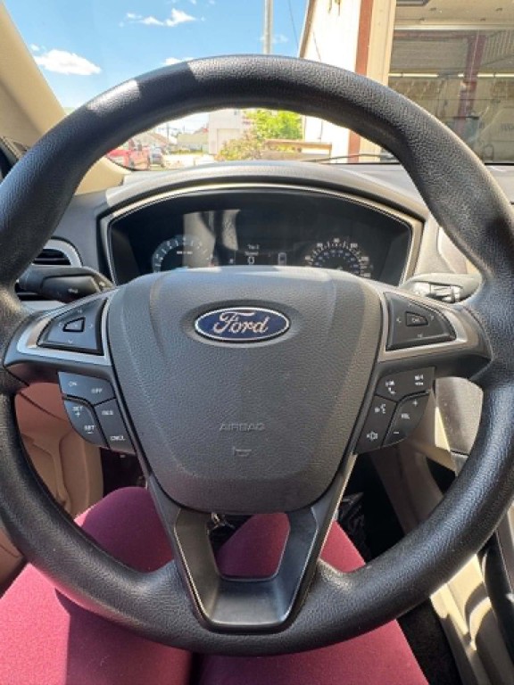 2017 Ford Fusion Image 11