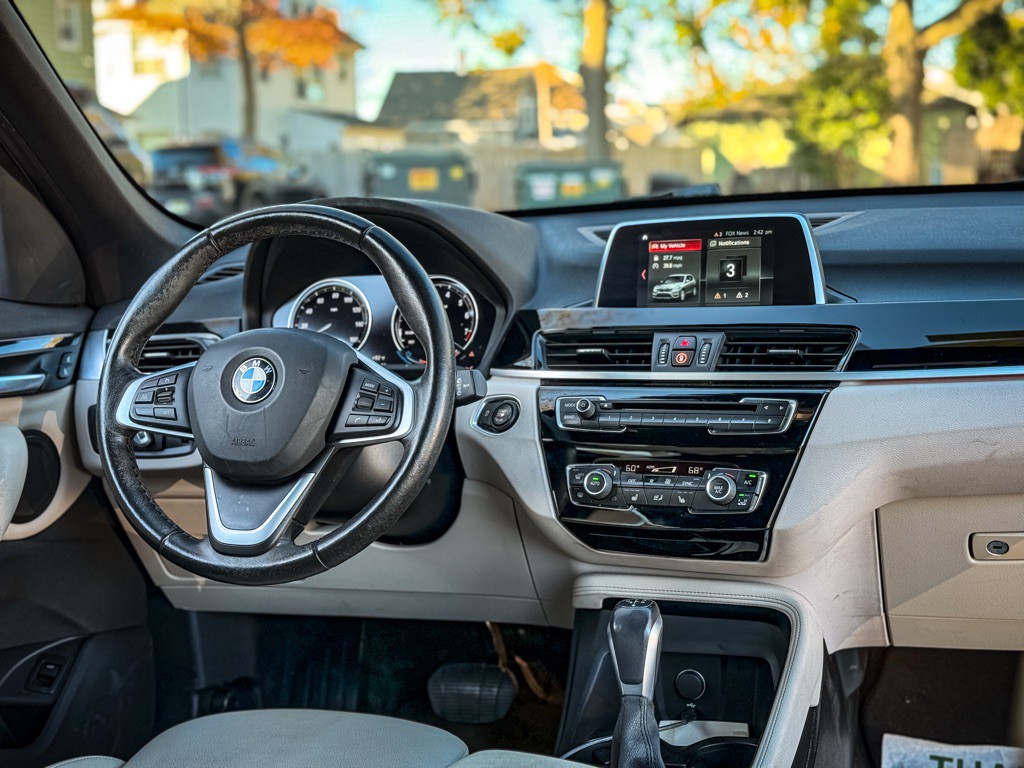 2019 BMW X1 Image 15