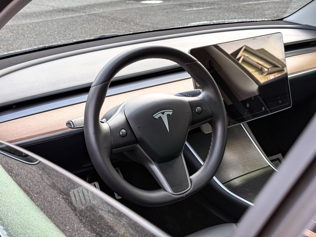 2020 Tesla Model 3 Image 11