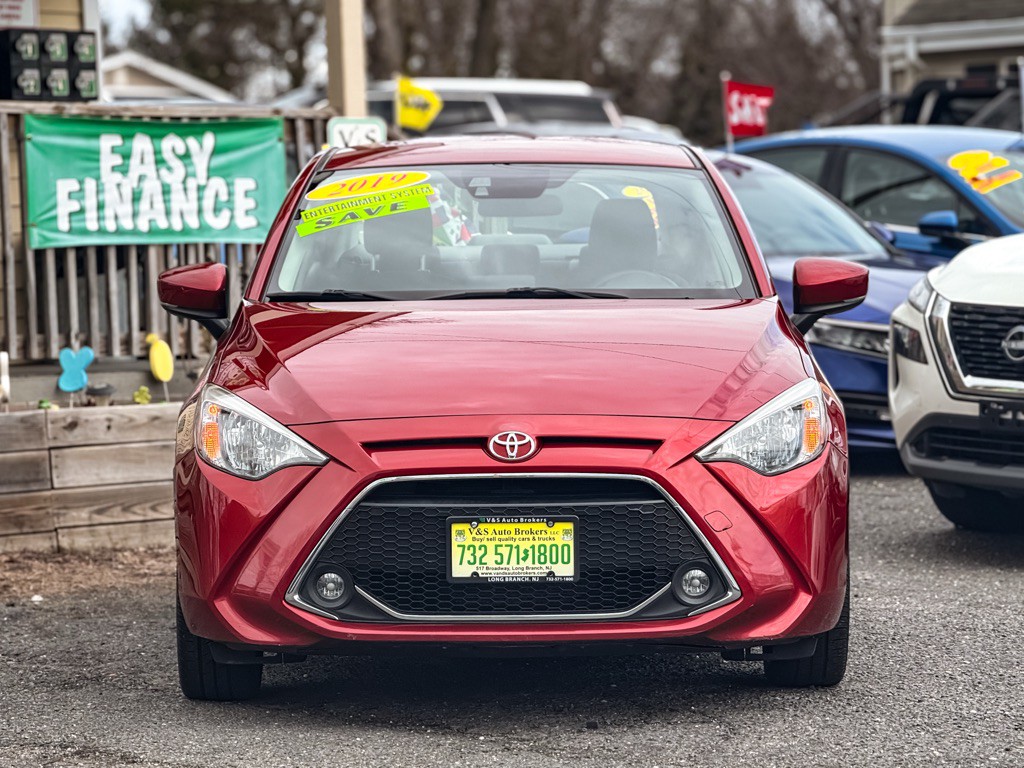 2019 Toyota Yaris Image 2