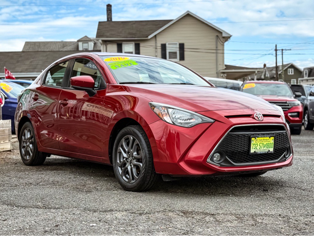 2019 Toyota Yaris Image 3