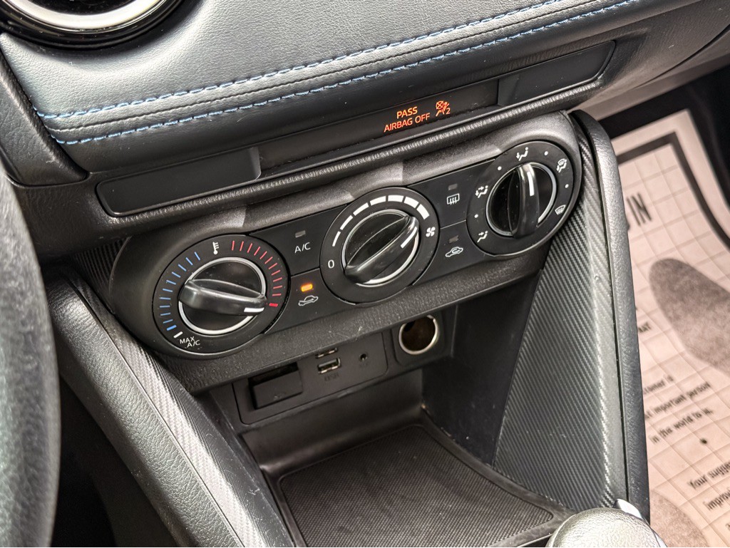 2019 Toyota Yaris Image 15