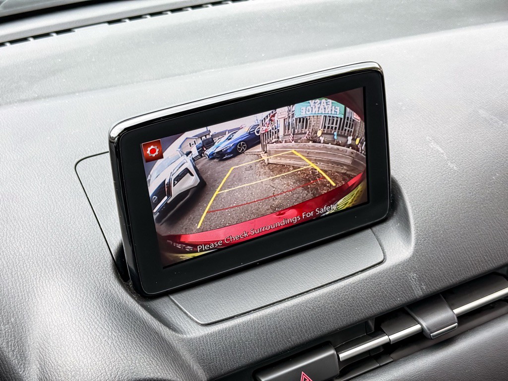2019 Toyota Yaris Image 16