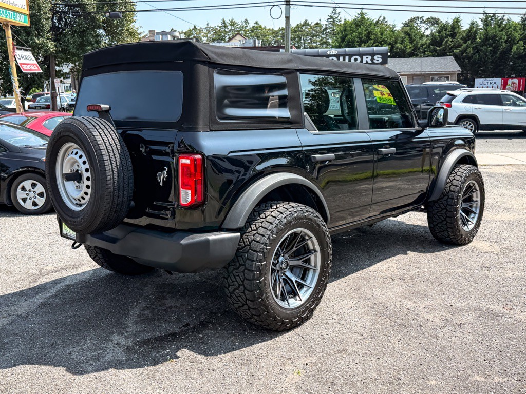 2021 Ford Bronco Image 5