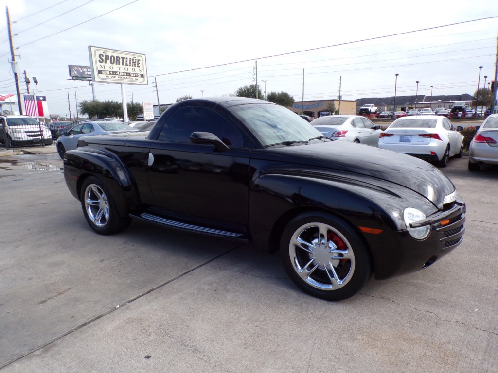 2005 Chevrolet SSR Image 6