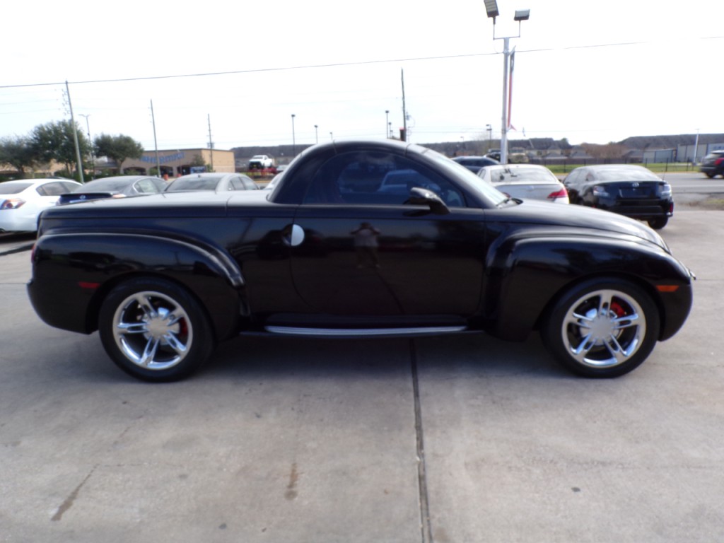 2005 Chevrolet SSR Image 7