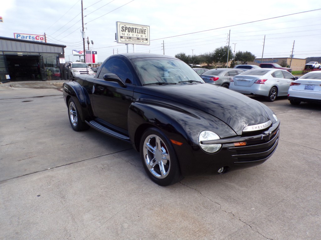2005 Chevrolet SSR Image 24