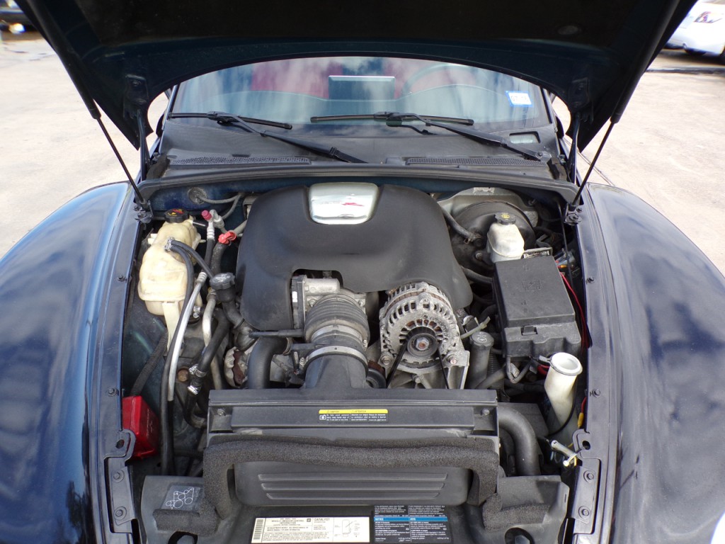 2005 Chevrolet SSR Image 32