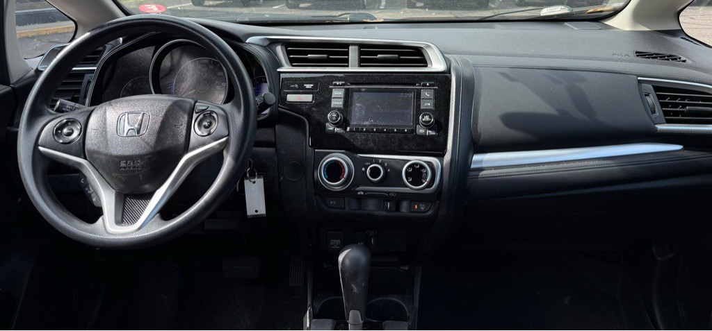 2016 Honda Fit Image 6