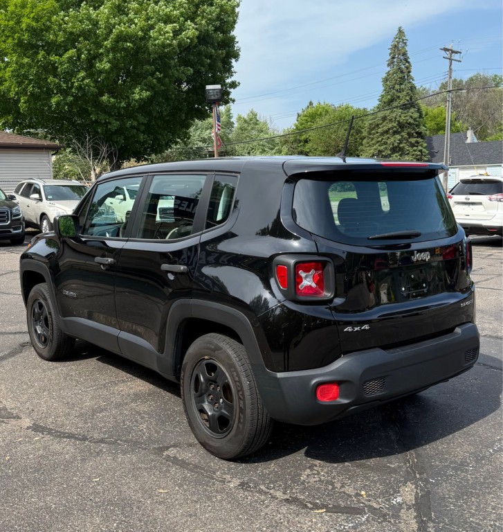 2015 Jeep Renegade Image 3