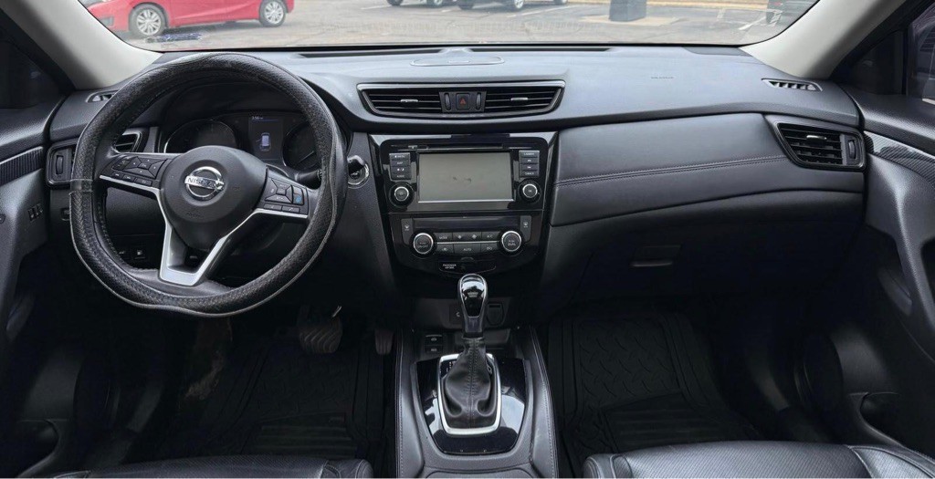 2020 Nissan Rogue Image 3