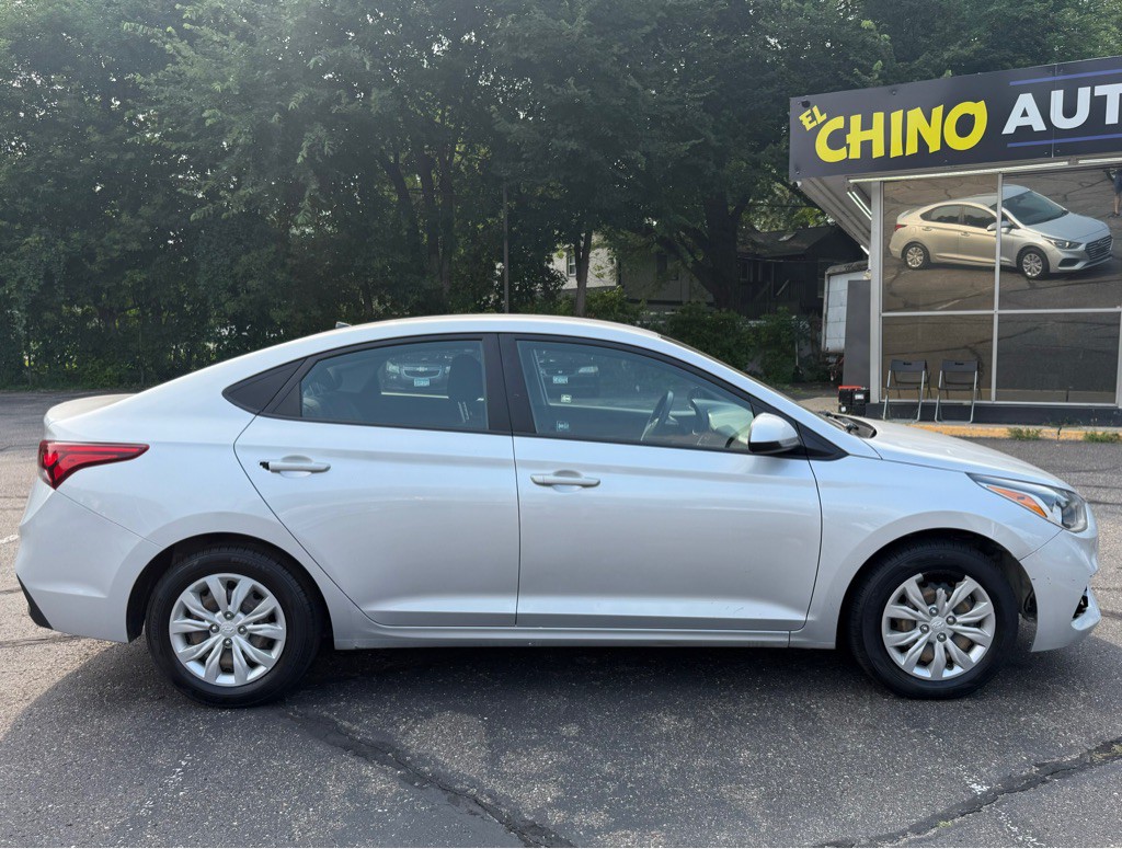 2021 Hyundai Accent Image 5