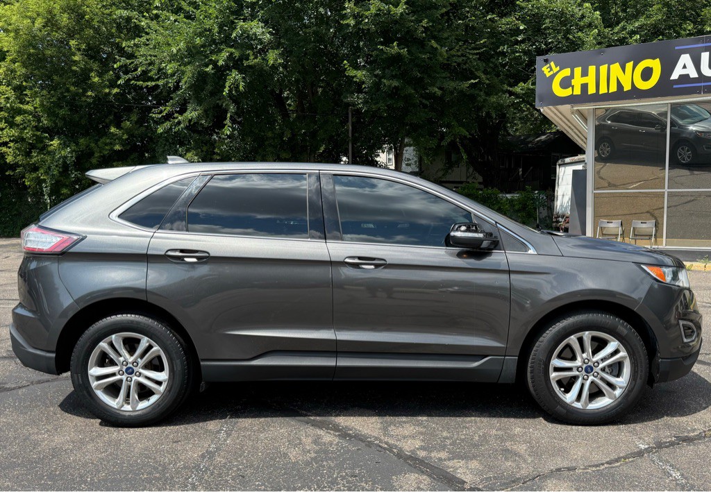 2017 Ford Edge Image 6