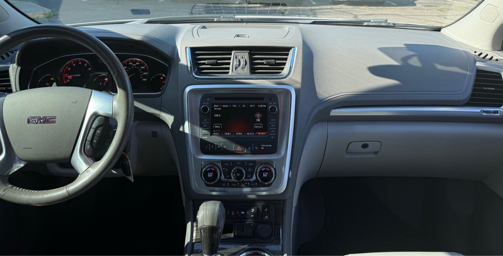 2016 GMC Acadia Image 4