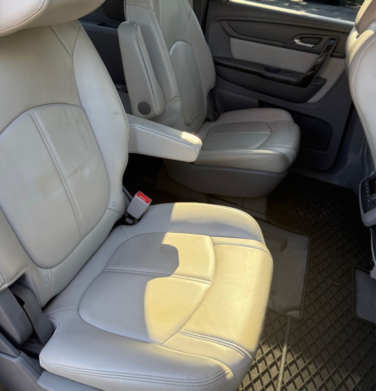 2016 GMC Acadia Image 5