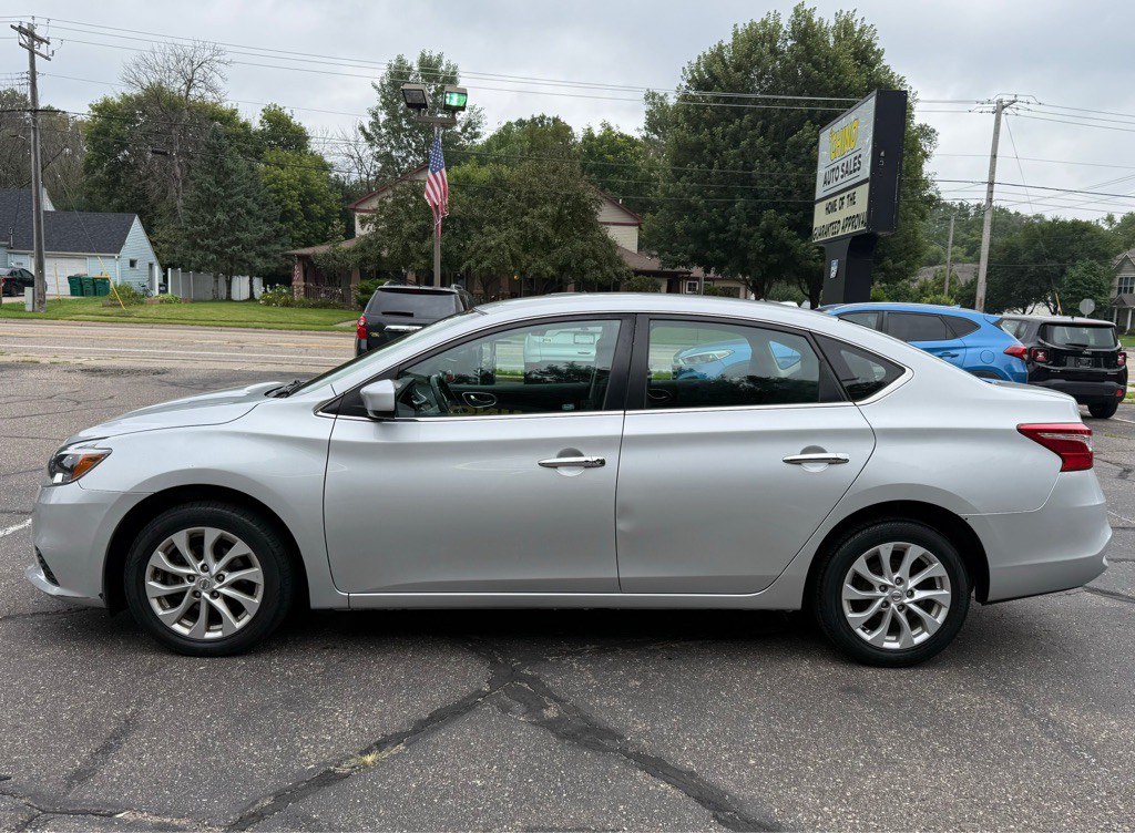 2019 Nissan Sentra Image 2