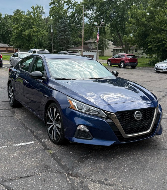 2021 Nissan Altima Image 7