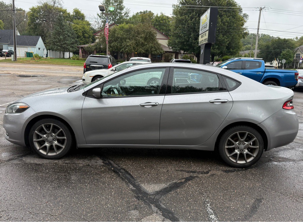 2015 Dodge Dart Image 2