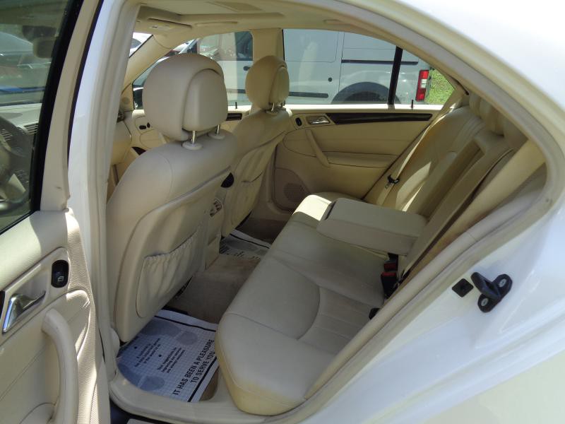 2007 Mercedes-Benz 280 Image 6