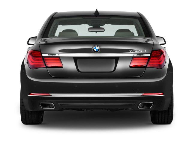 2013 BMW 7 Series Image 3