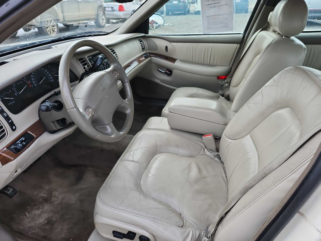 2002 Buick Park Avenue Image 10