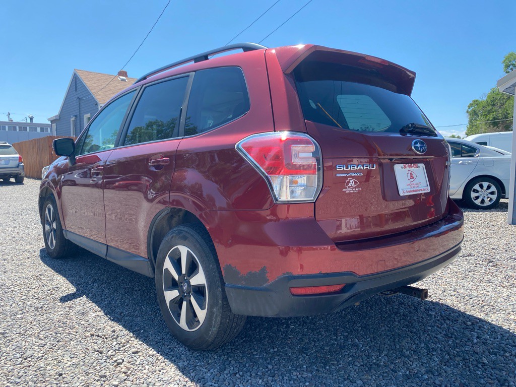 2017 Subaru Forester Image 7
