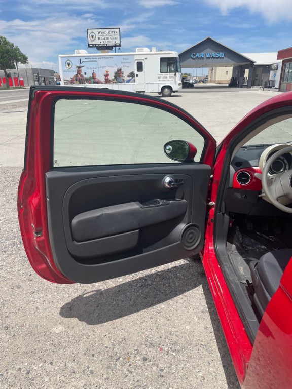 2012 FIAT 500 Image 10