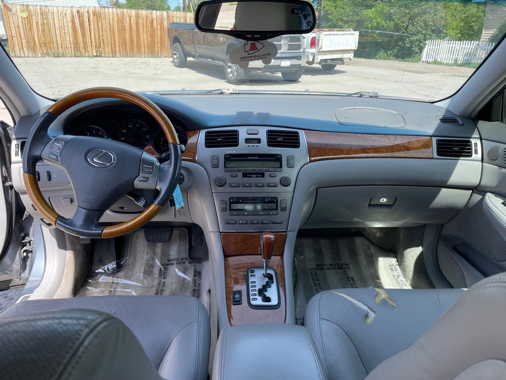 2005 Lexus ES 330 Image 8