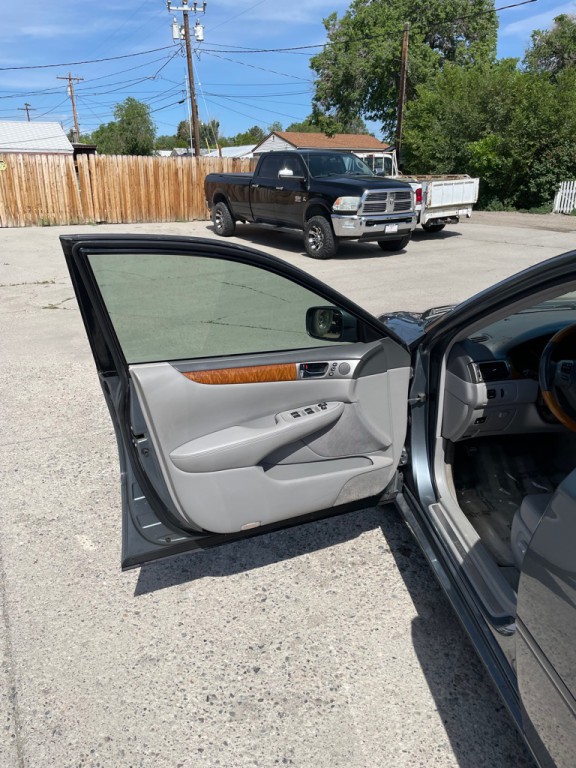 2005 Lexus ES 330 Image 12