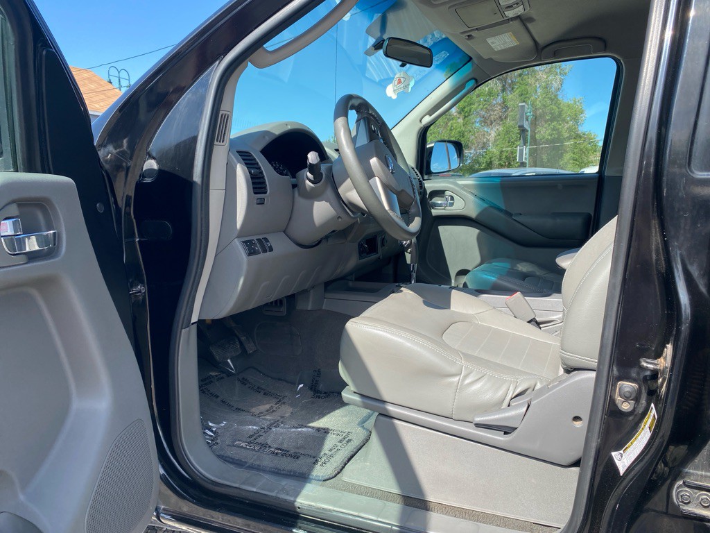 2007 Nissan Frontier Image 10