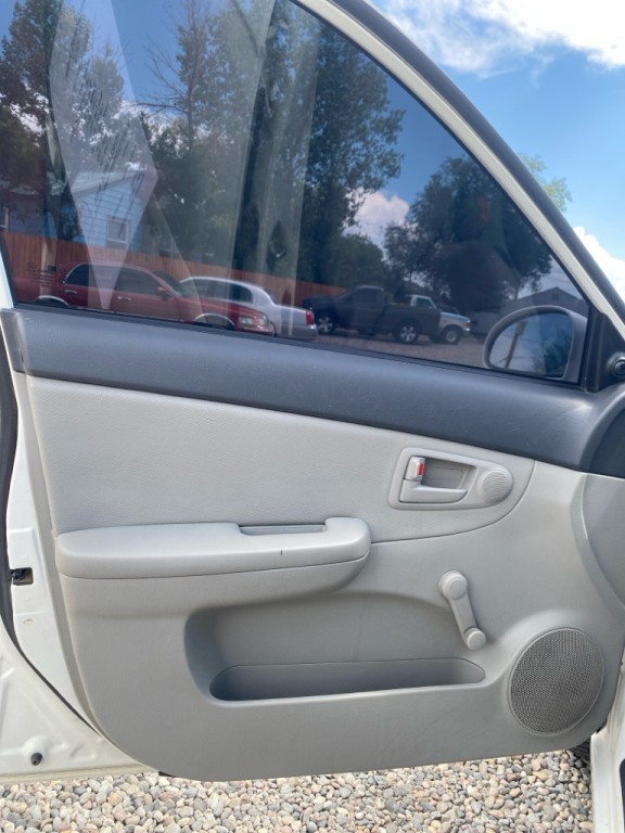 2009 Kia Spectra Image 11