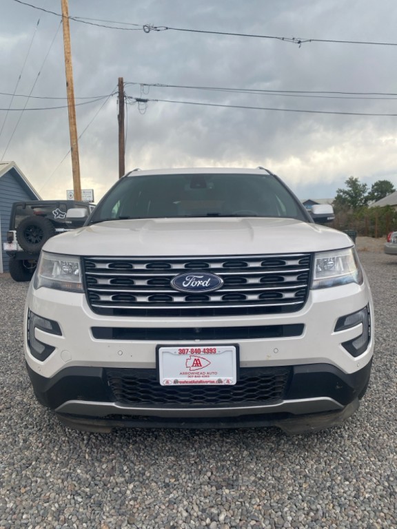 2017 Ford Explorer Image 2
