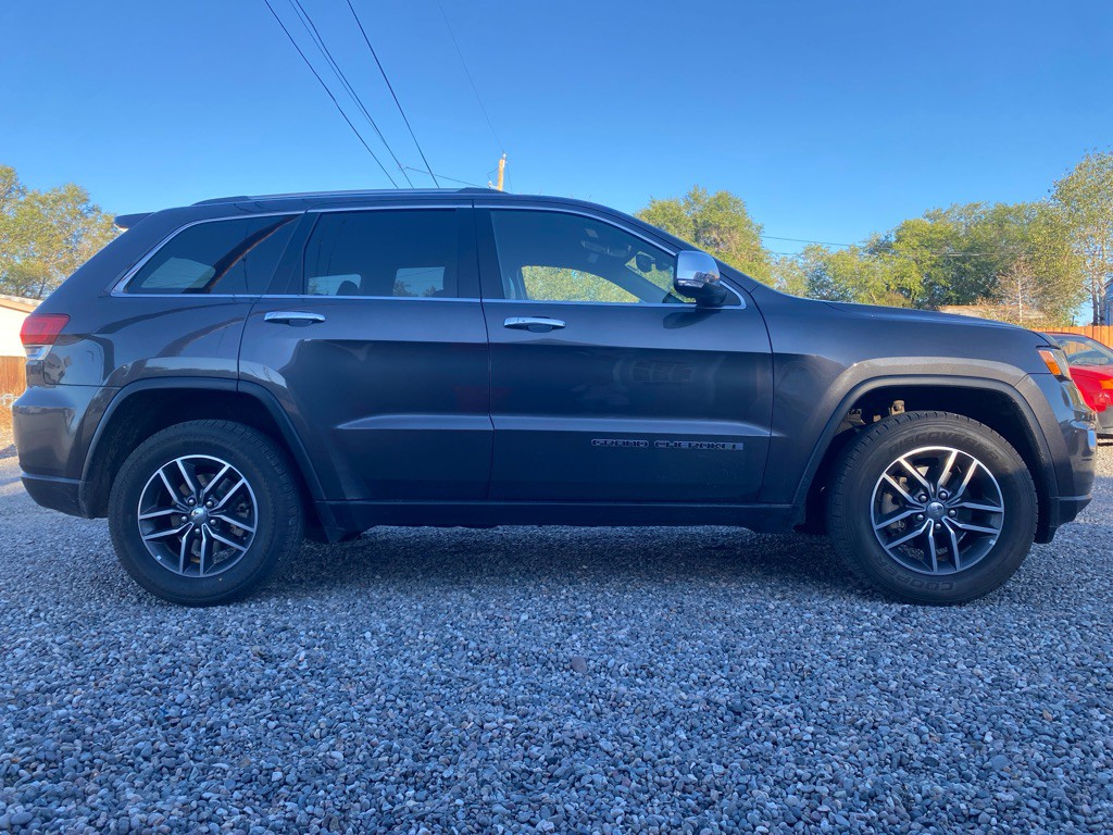 2018 Jeep Grand Cherokee Image 4