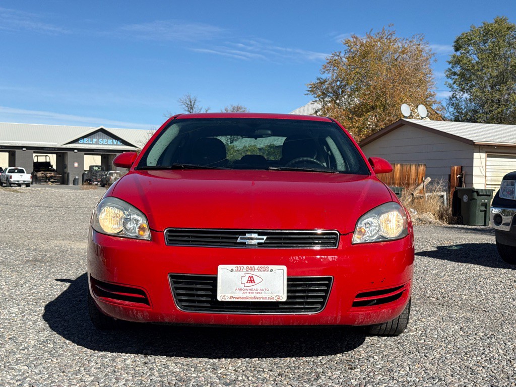 2010 Chevrolet Impala Image 2