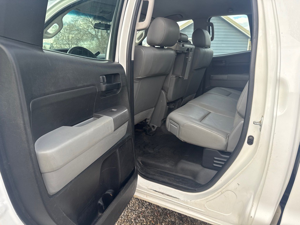 2013 Toyota Tundra Image 10