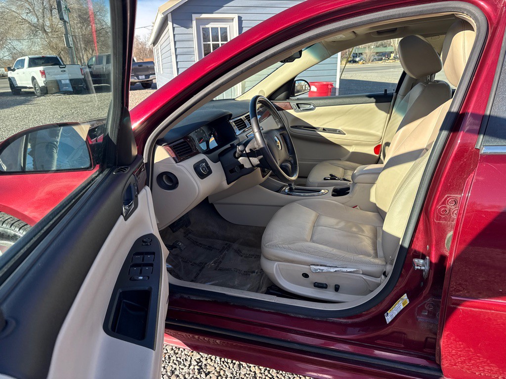 2011 Chevrolet Impala Image 9