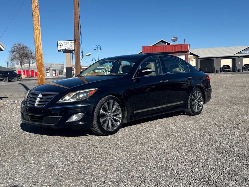 2014 Hyundai Genesis Image 13