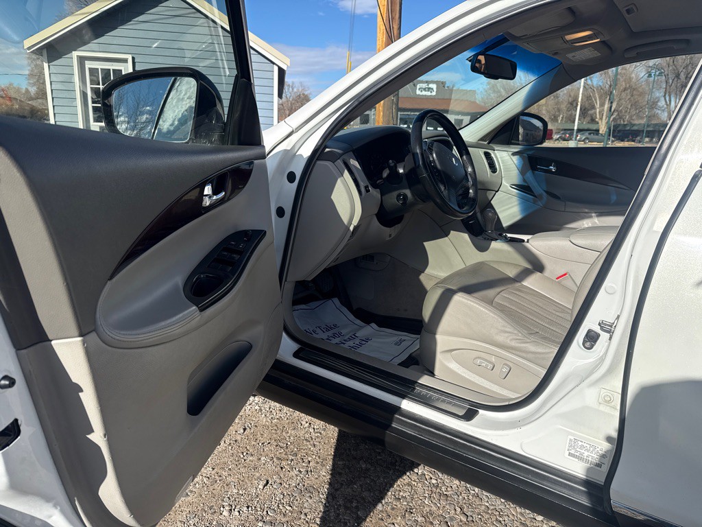 2010 INFINITI EX35 Image 7