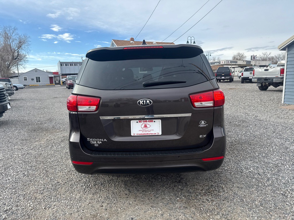 2015 Kia Sedona Image 6
