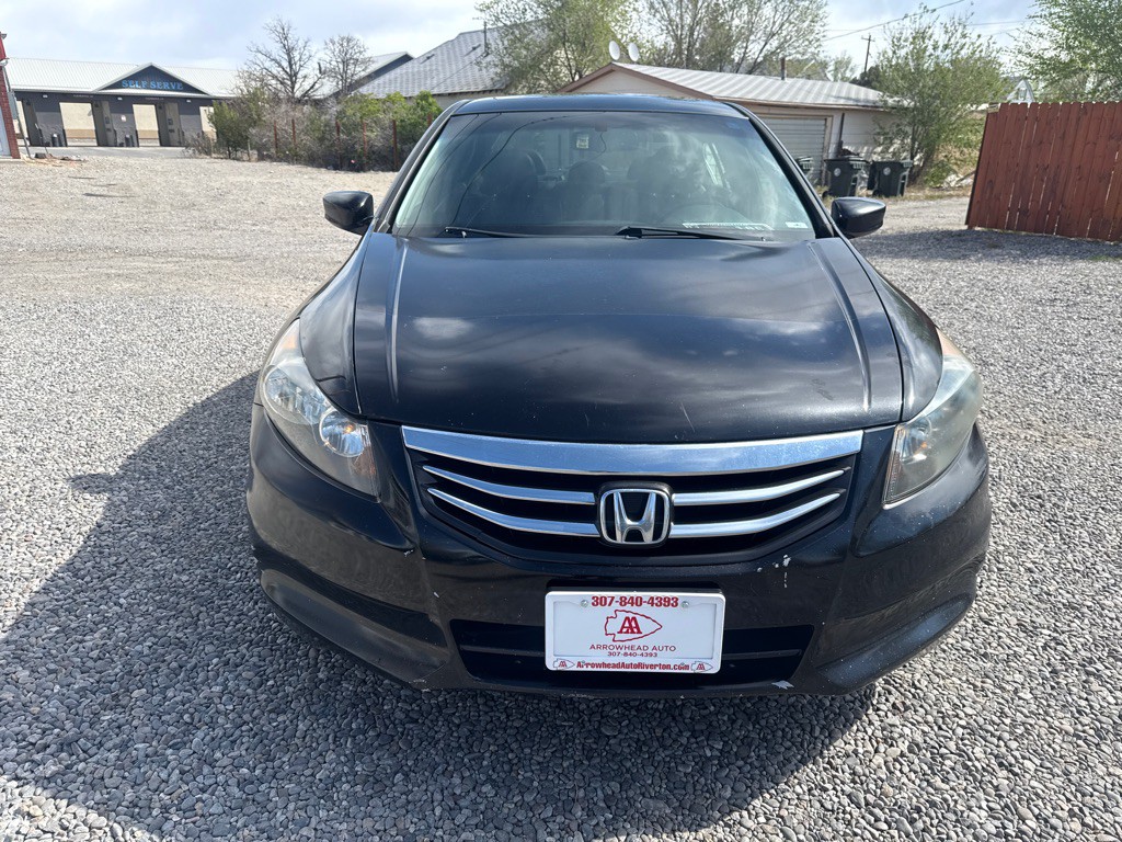 2011 Honda Accord Image 2