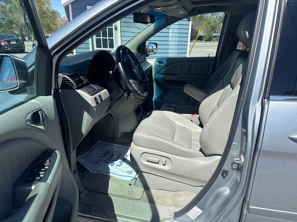 2010 Honda Odyssey Image 8