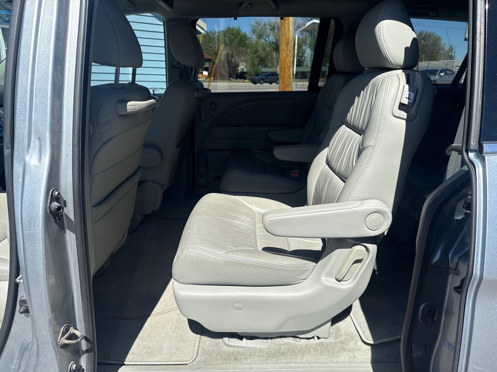 2010 Honda Odyssey Image 11
