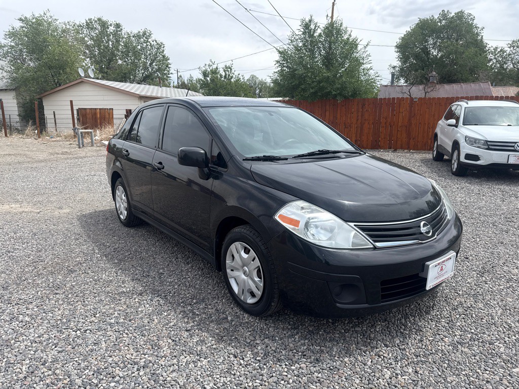 2010 Nissan Versa Image 3