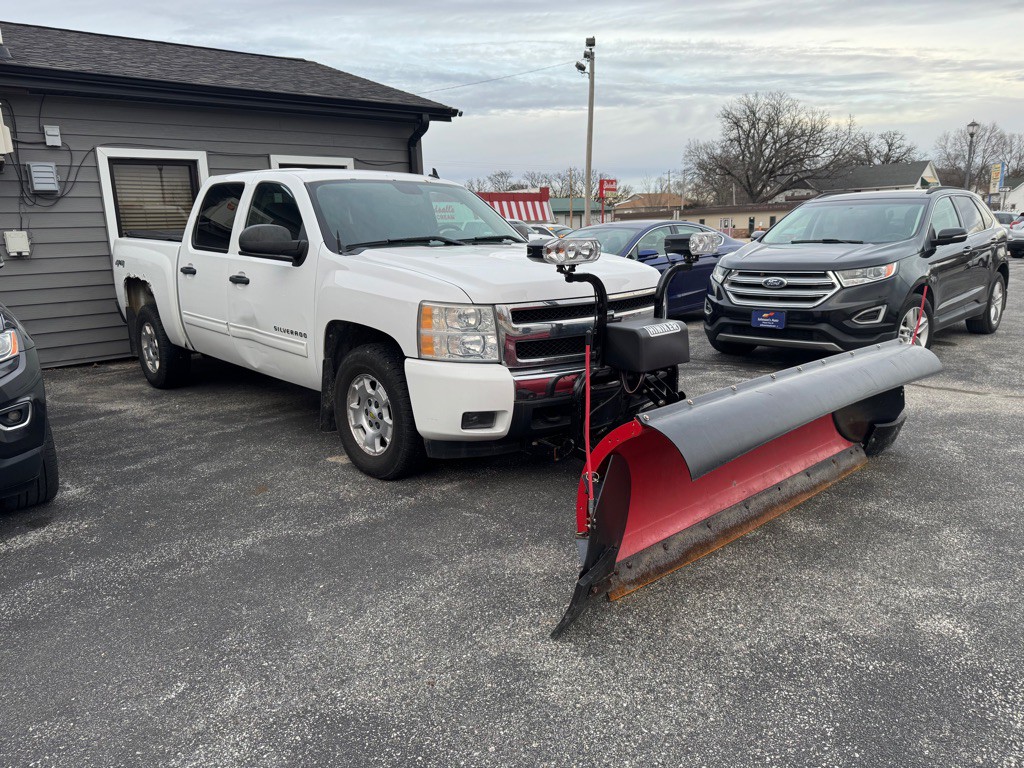 2011 Chevrolet Silverado 1500 Image 2