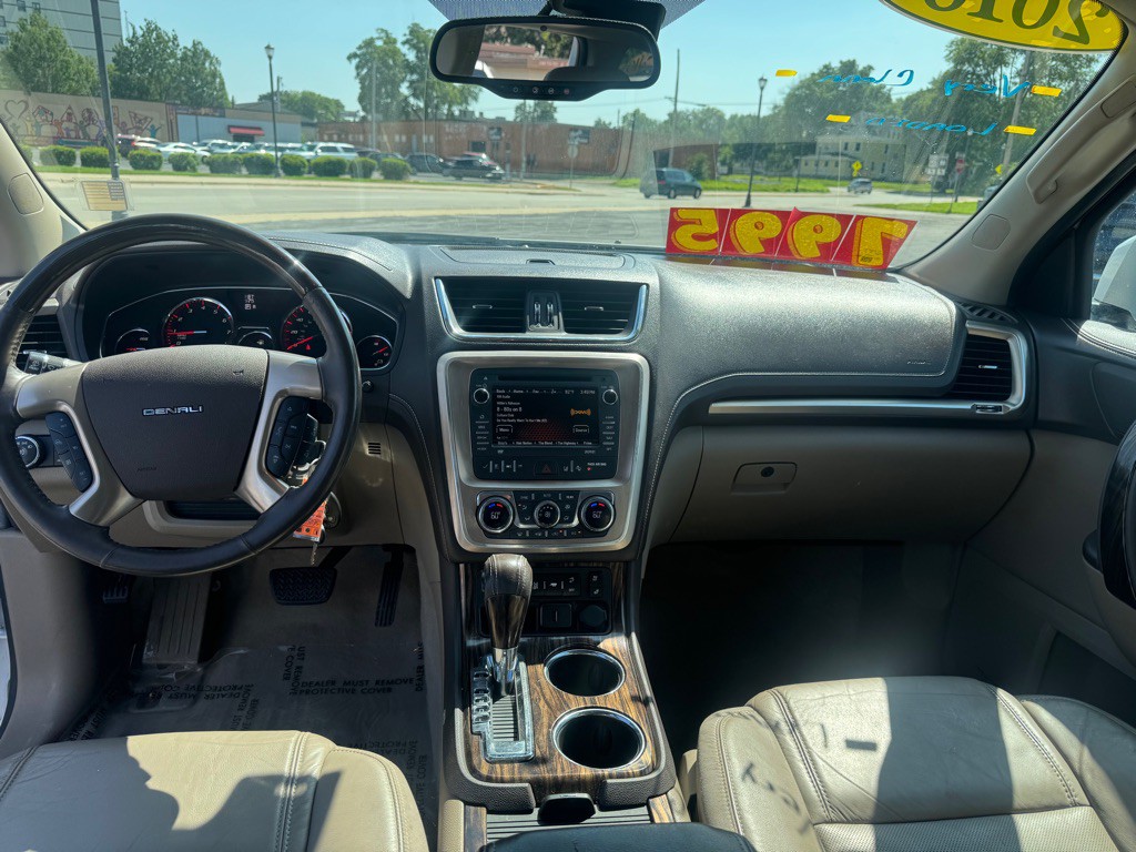 2016 GMC Acadia Image 8