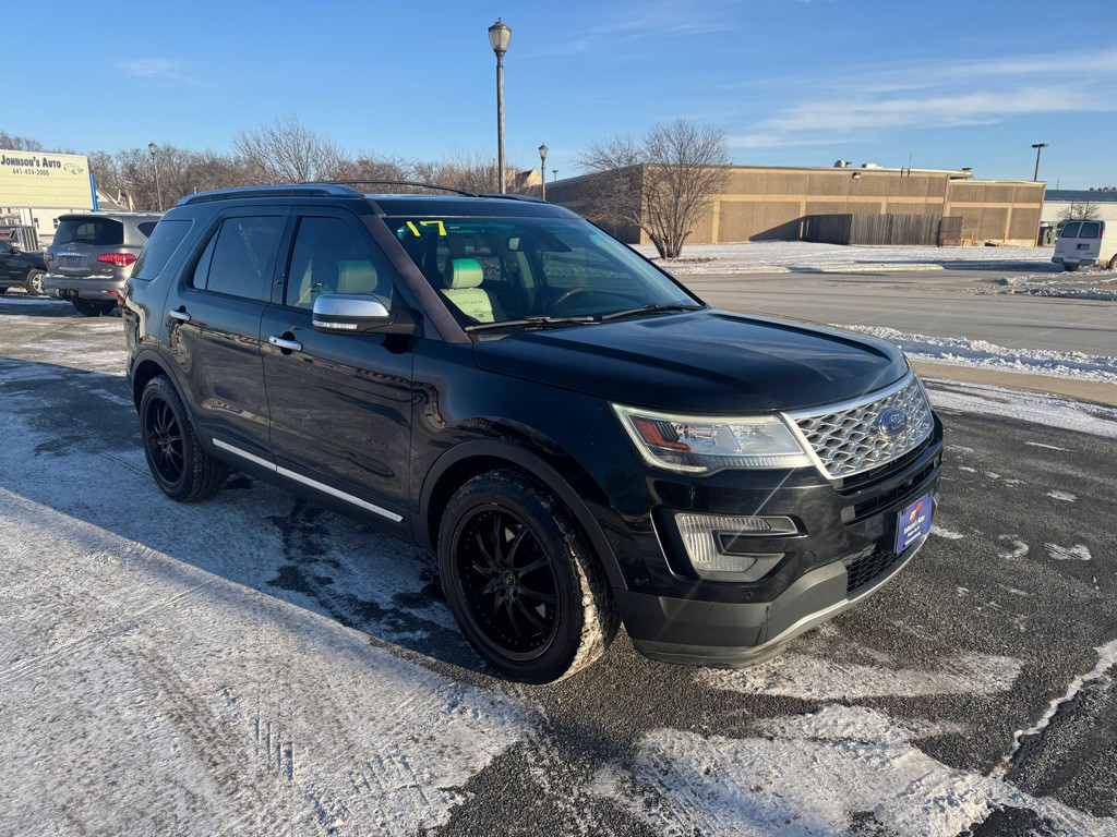2017 Ford Explorer Image 1
