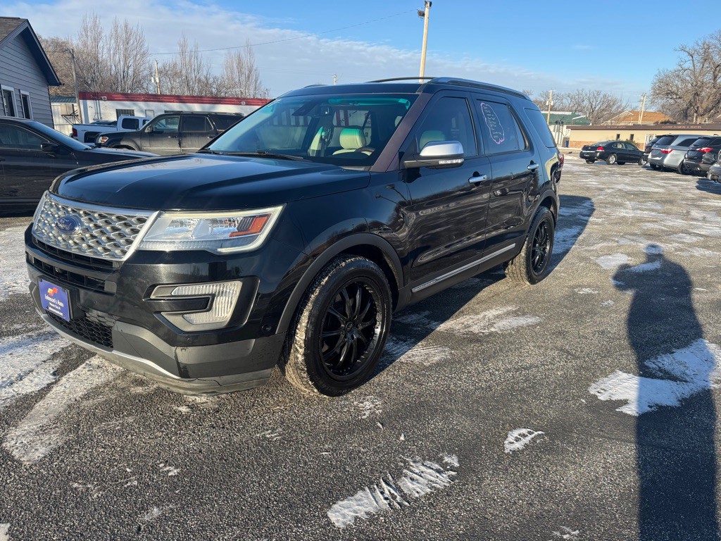 2017 Ford Explorer Image 3