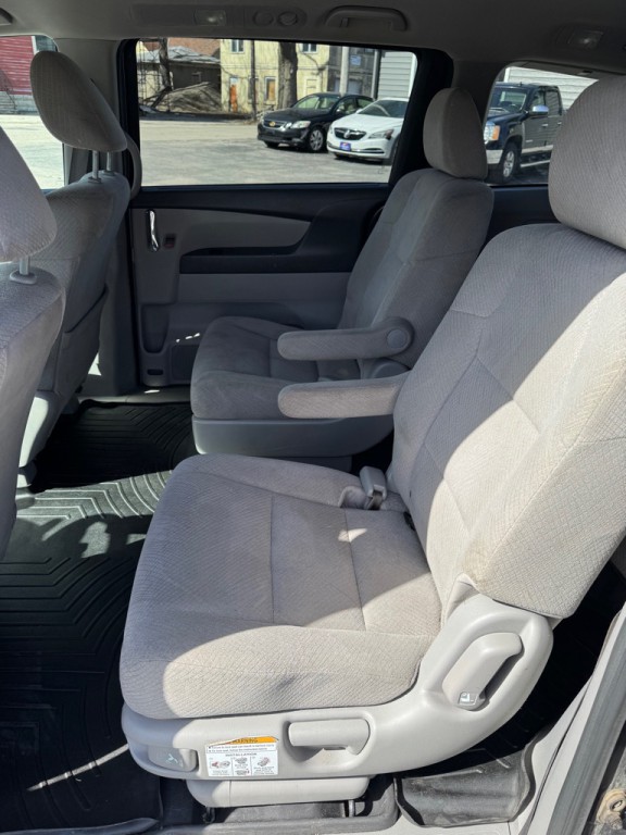 2016 Honda Odyssey Image 11